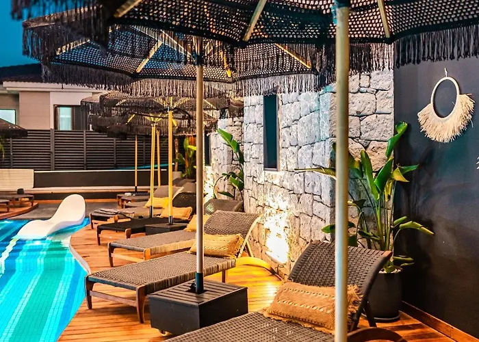 Отель The Grey Alacati Кешме